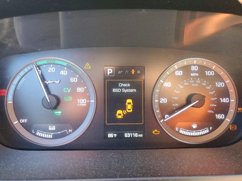 2017 HYUNDAI SONATA HYBRID LIMITED 9