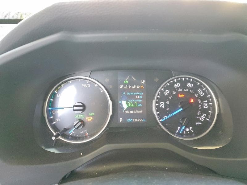 2019 TOYOTA RAV4 HYBRID XLE 9