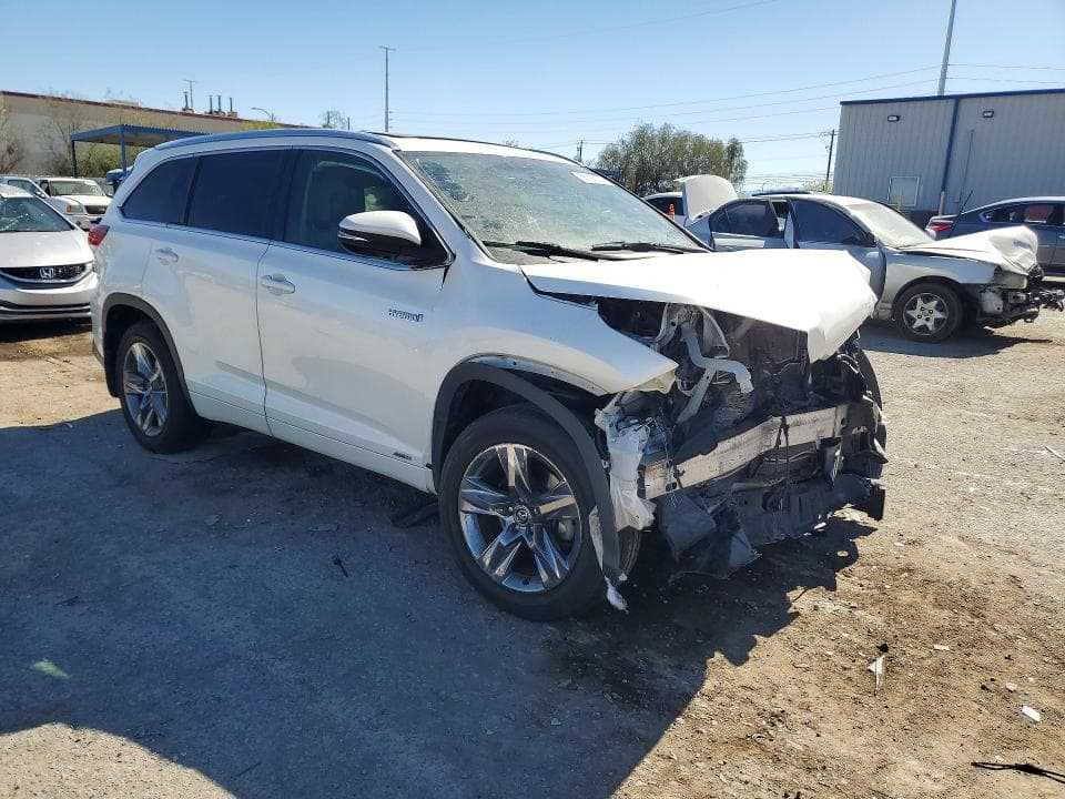 2019 TOYOTA HIGHLANDER HYBRID LIMITED PLATINUM 4