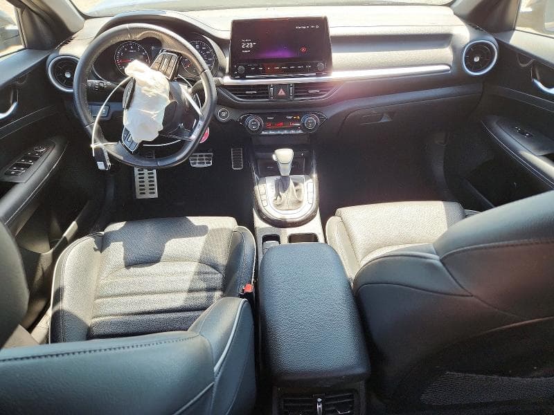2024 KIA FORTE GT LINE 8