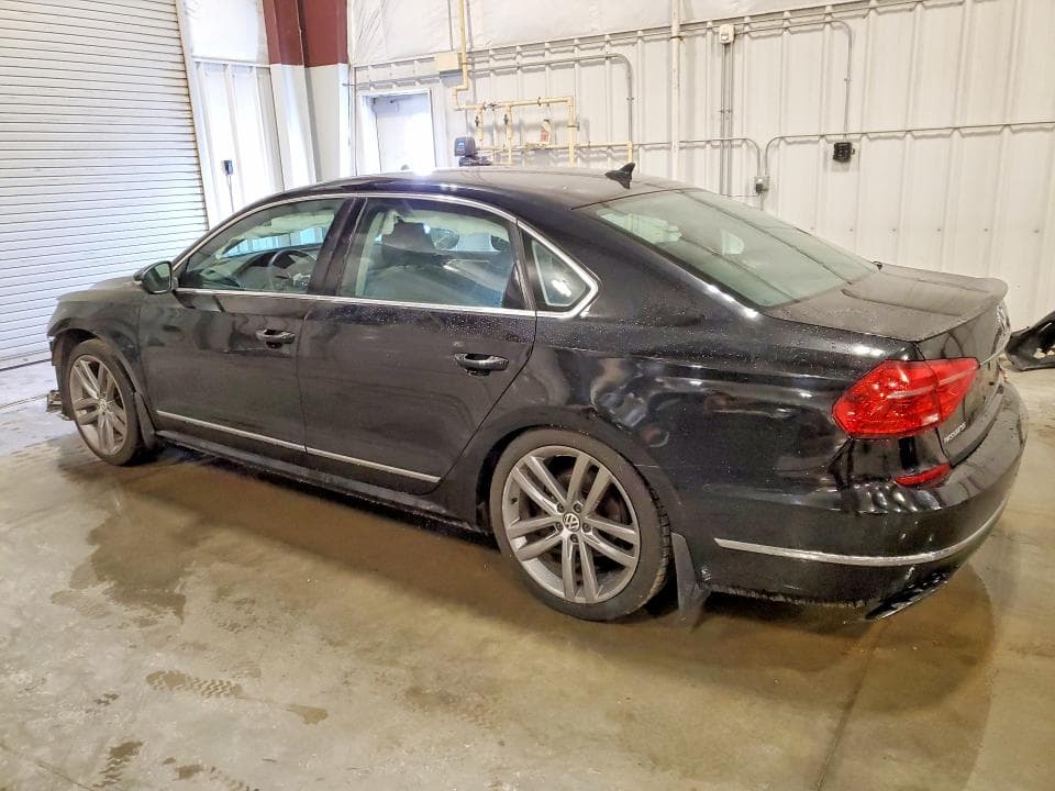 2016 VOLKSWAGEN PASSAT SE SE 2