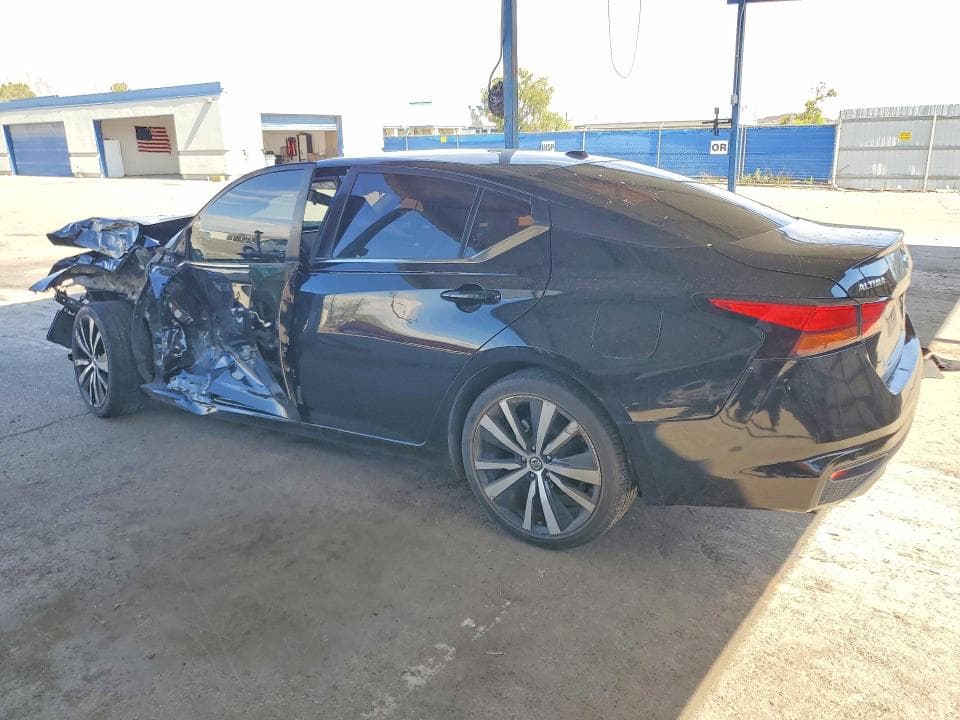 2022 NISSAN ALTIMA SR SR 2
