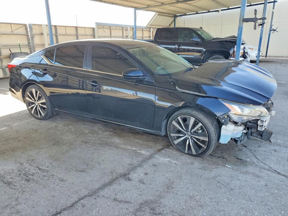 2022 NISSAN ALTIMA SR SR 4