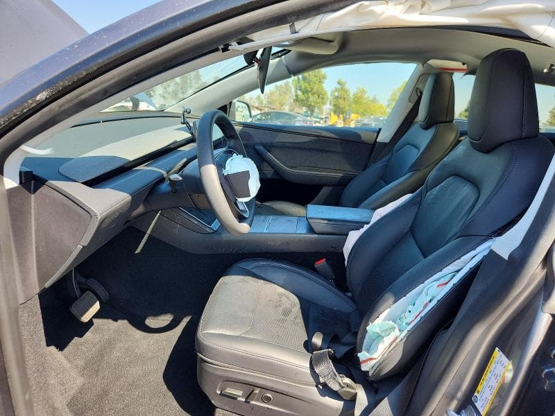 2026 TESLA MODEL Y 7