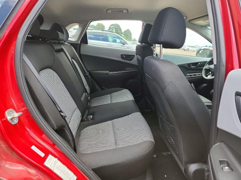 2020 HYUNDAI KONA SE 10