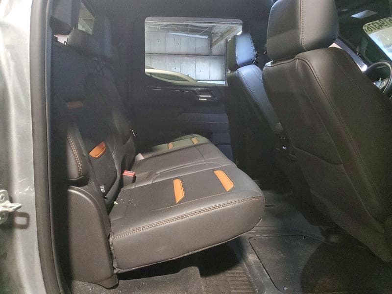 2025 GMC SIERRA K1500 AT4 10