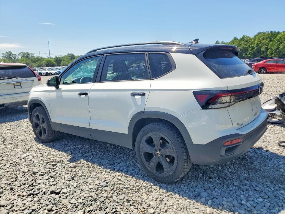 2025 VOLKSWAGEN TAOS SE BLACK 2