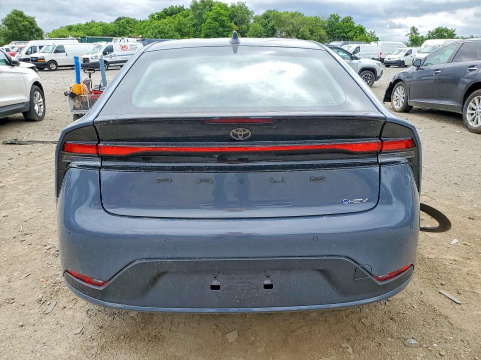 2025 TOYOTA PRIUS LE LE 7