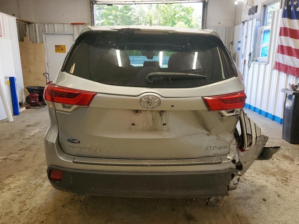 2017 TOYOTA HIGHLANDER XLE XLE 6