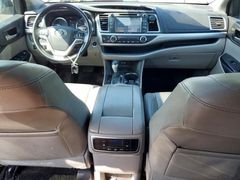 2017 TOYOTA HIGHLANDER XLE XLE 8