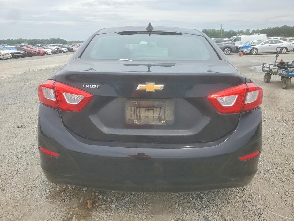 2018 CHEVROLET CRUZ 6
