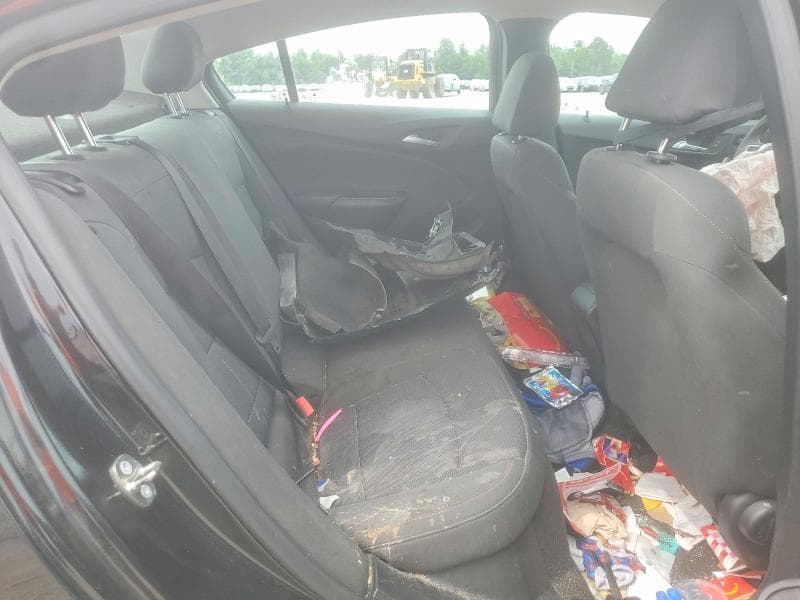 2018 CHEVROLET CRUZ 10