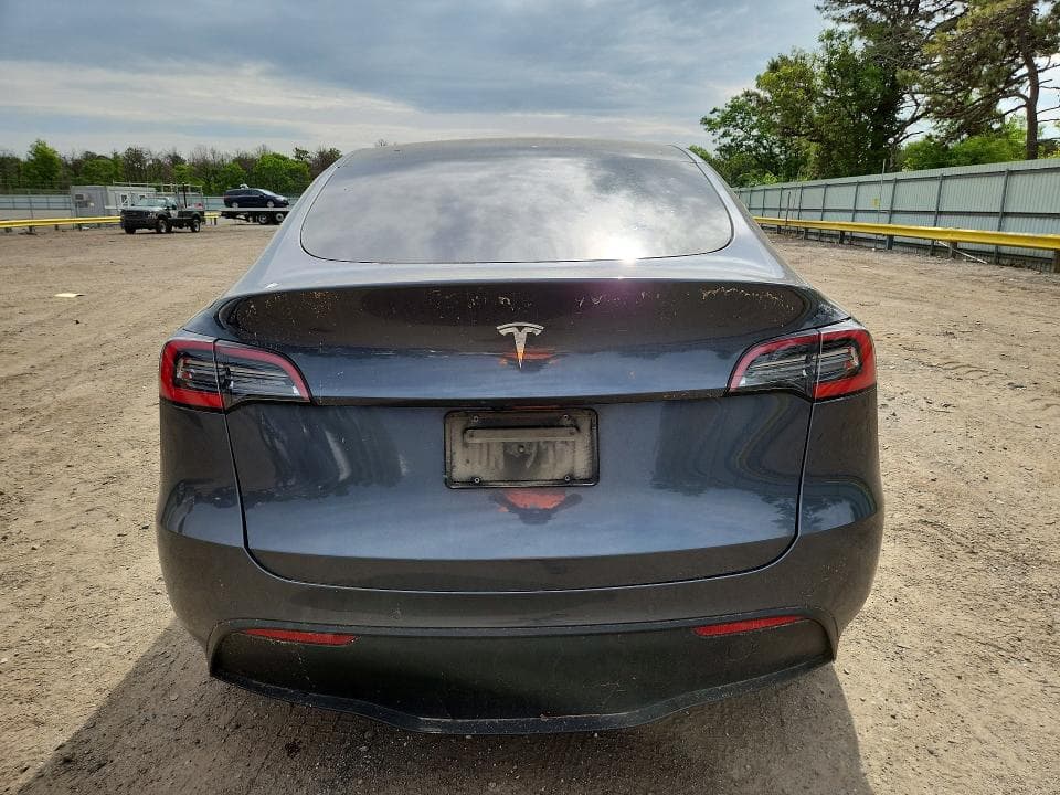 2021 TESLA MODEL Y 6