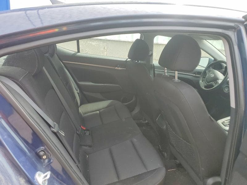 2017 HYUNDAI ELANTRA SE SE 10