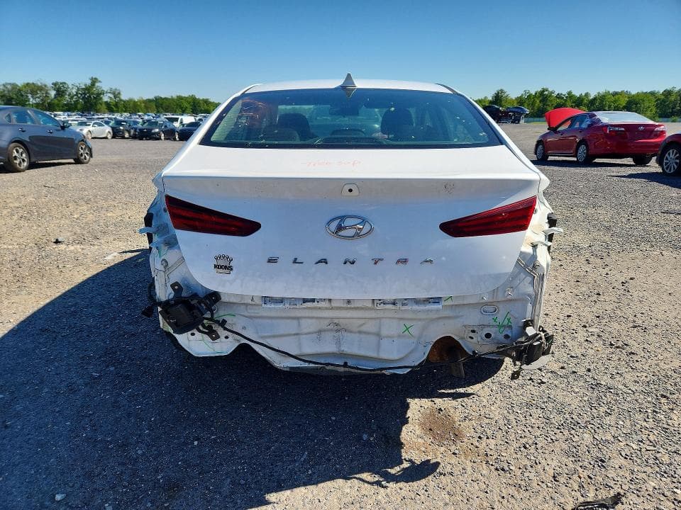 2020 HYUNDAI ELANTRA SEL 6