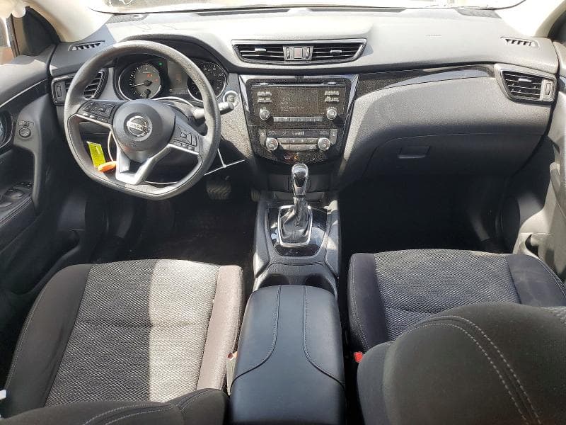 2017 NISSAN ROGUE SPORT SV 8