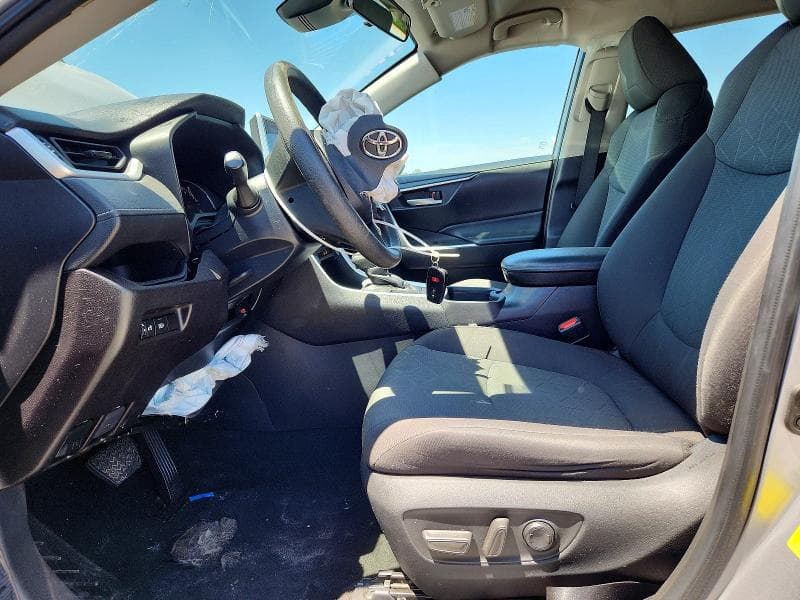2023 TOYOTA RAV4 XLE 7