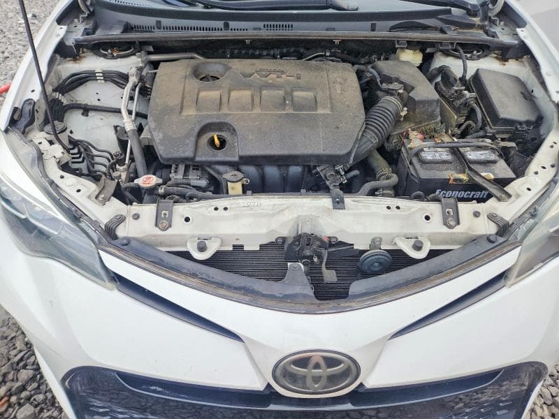 2018 TOYOTA COROLLA SE SE 11