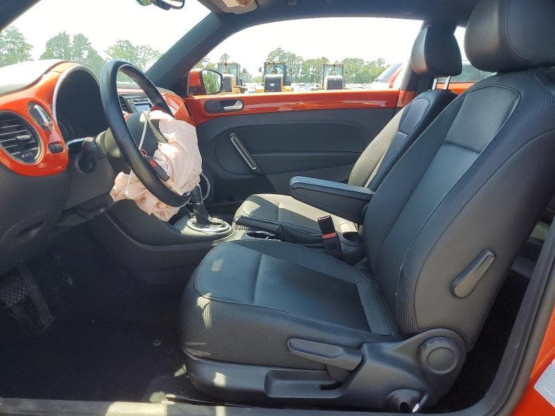 2016 VOLKSWAGEN BEETLE SE 7