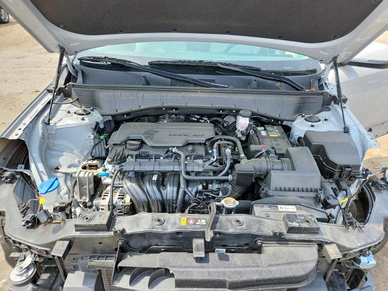 2025 HYUNDAI KONA SEL 12