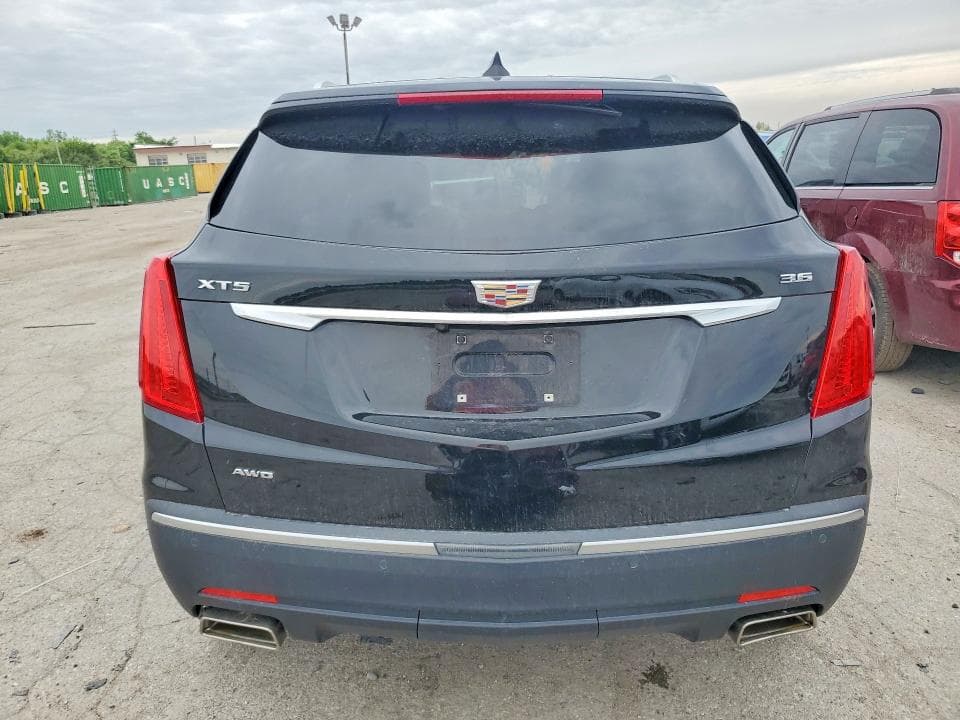 2018 CADILLAC XT5 6