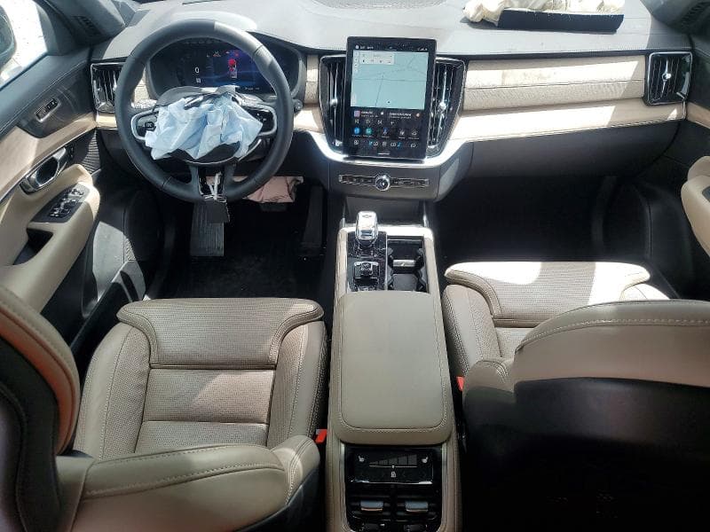 2025 VOLVO XC90 ULTRA 8