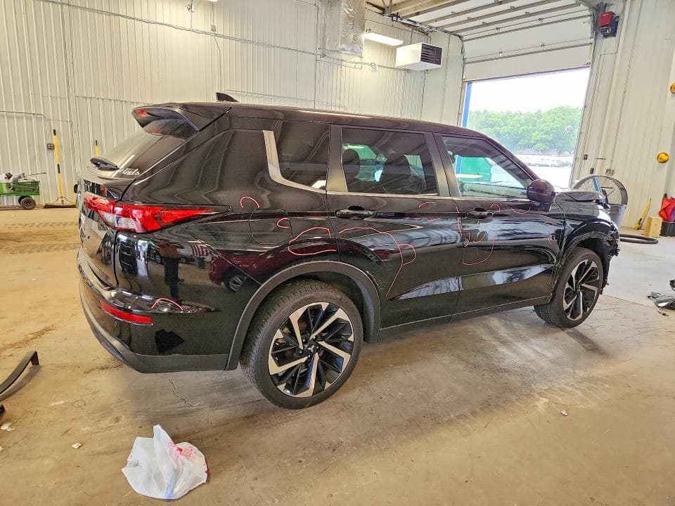 2022 MITSUBISHI OUTLANDER ES 3