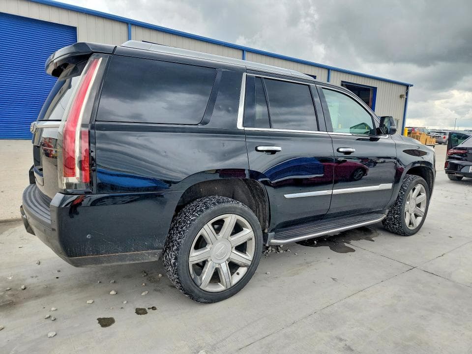 2017 CADILLAC ESCALADE LUXURY LUXURY 3