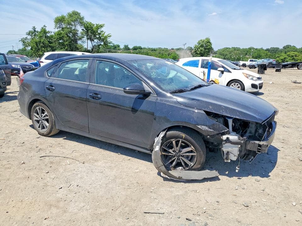 2023 KIA FORTE LXS 4