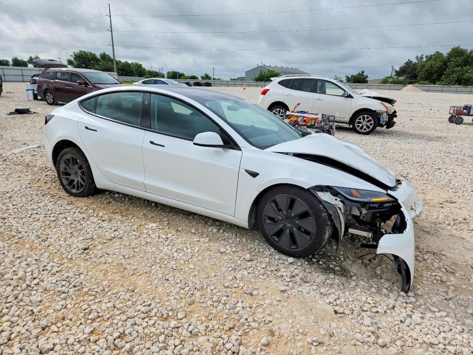 2025 TESLA MODEL 3 4