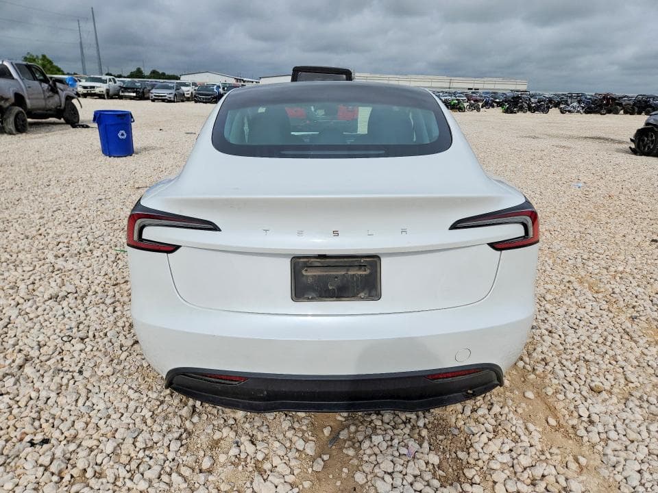 2025 TESLA MODEL 3 6