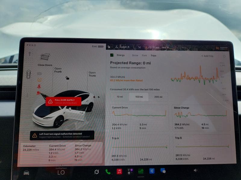2025 TESLA MODEL 3 9