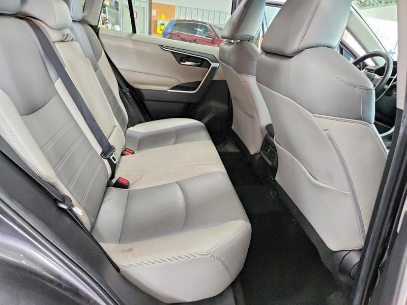 2020 TOYOTA RAV4 XLE PREMIUM XLE PREMIUM 10