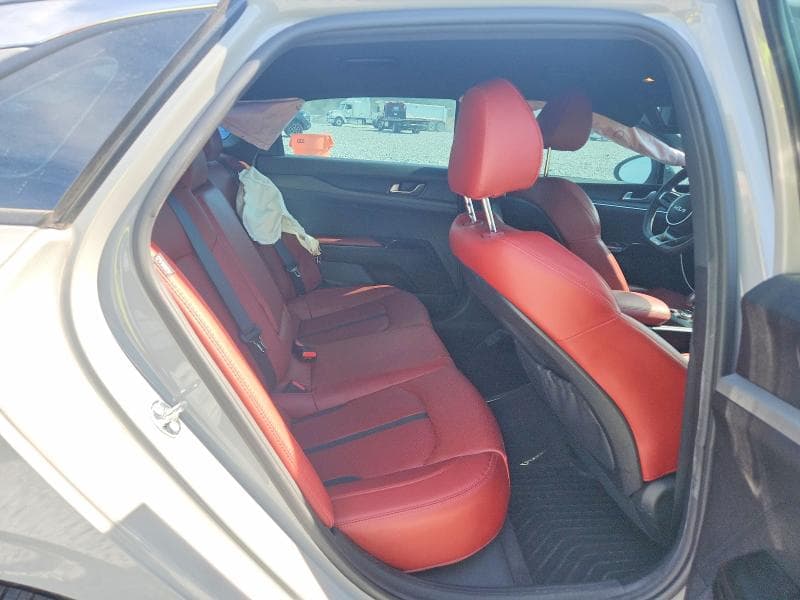 2024 KIA K5 GT LINE 10