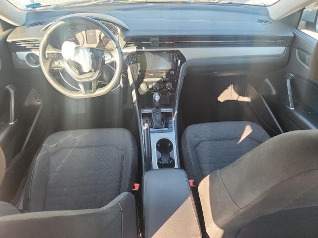 2021 VOLKSWAGEN PASSAT S S 8