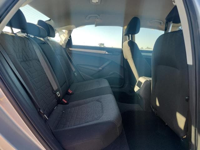 2021 VOLKSWAGEN PASSAT S S 10