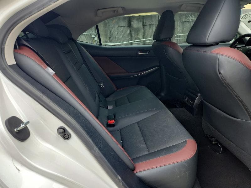 2020 LEXUS IS 300 10