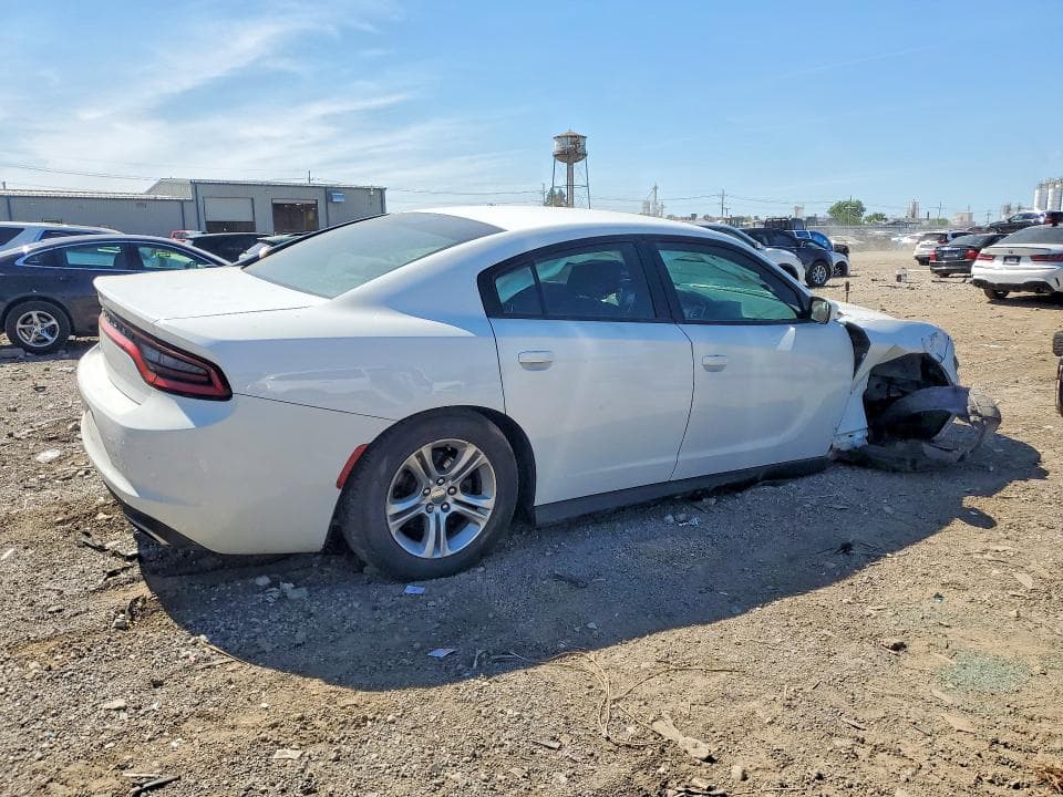 2017 DODGE CHARGER SE 3