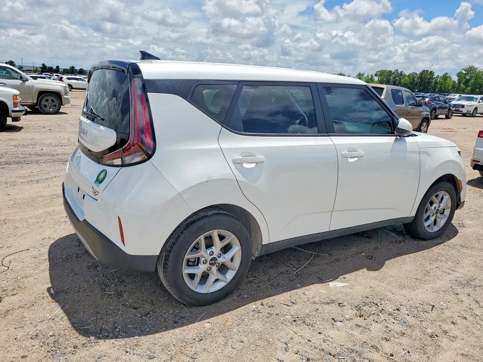2025 KIA SOUL LX 3