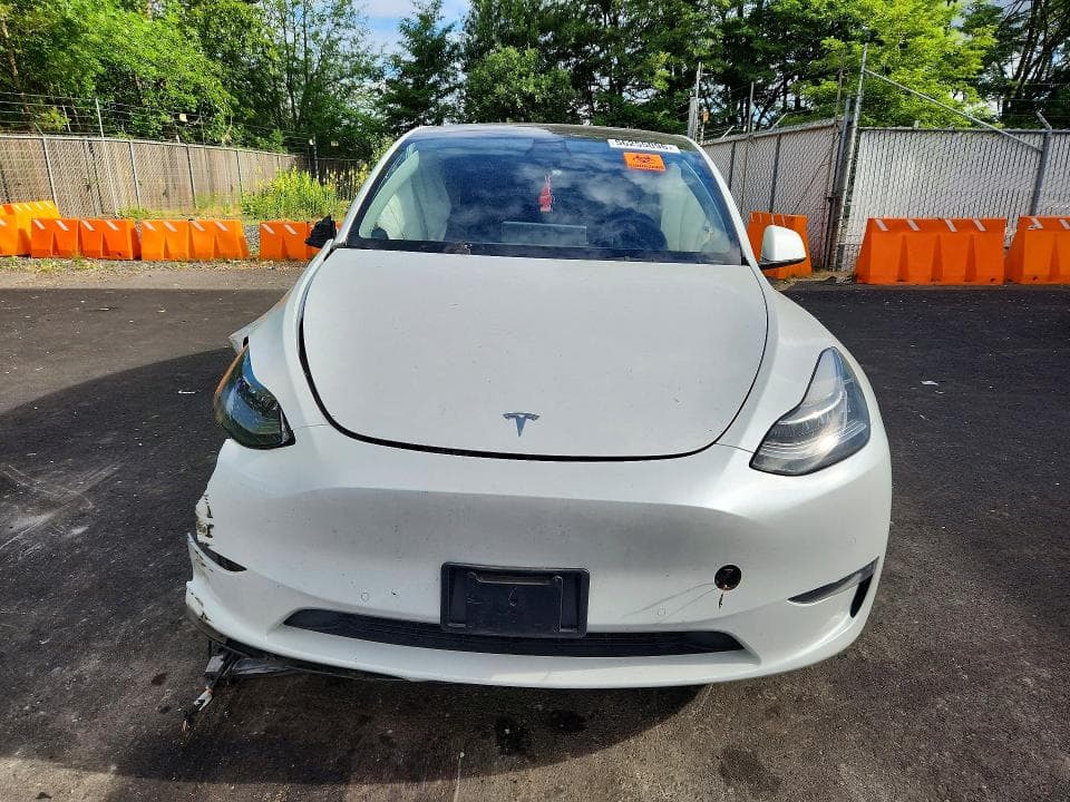 2022 TESLA MODEL Y 5