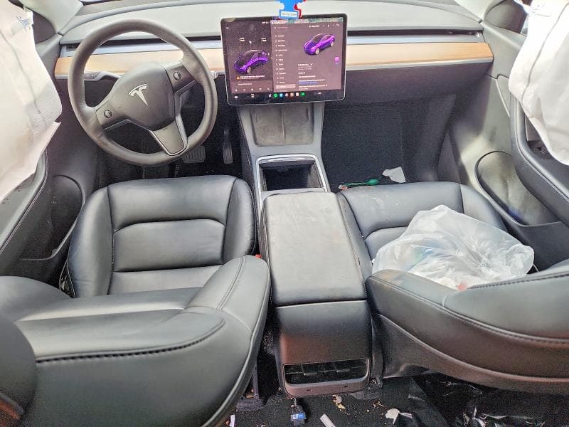 2022 TESLA MODEL Y 8