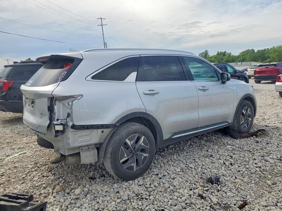 2022 KIA SORENTO S 3