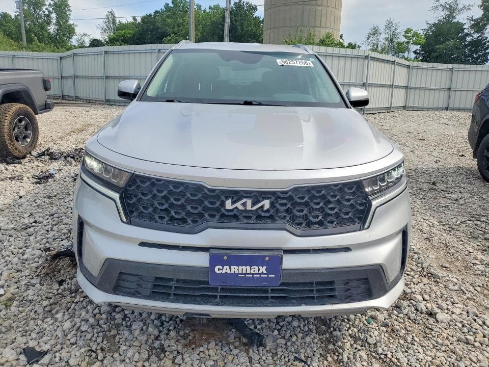 2022 KIA SORENTO S 5