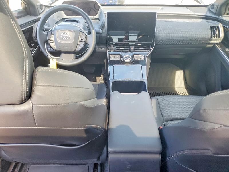2024 TOYOTA BZ4X LIMITED 8