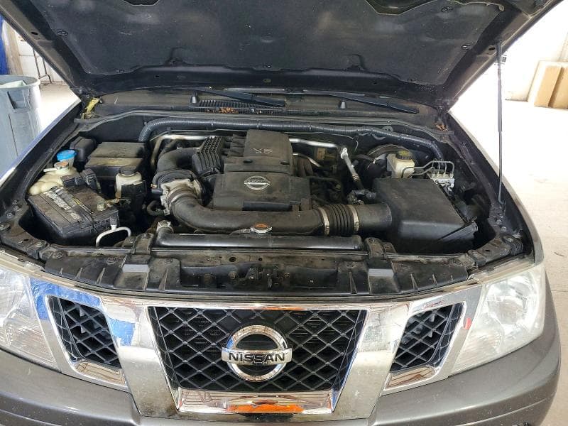 2016 NISSAN FRONTIER SV 11