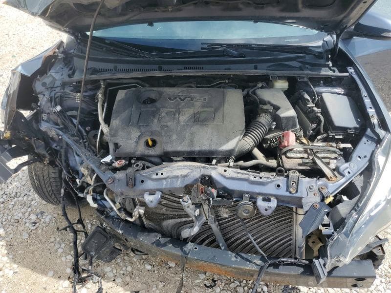 2018 TOYOTA COROLLA SE 11