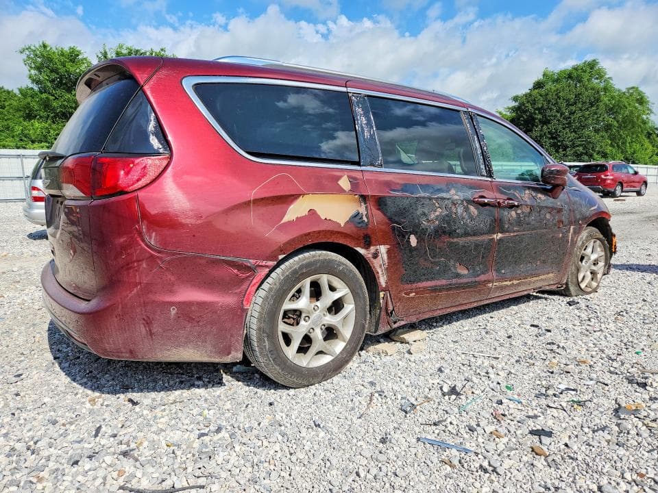 2020 CHRYSLER PACIFICA TOURING L 4