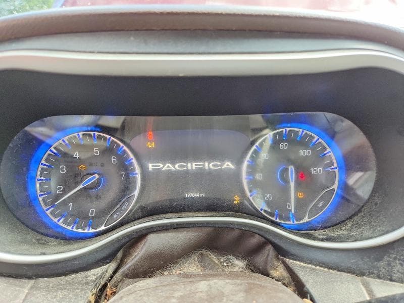2020 CHRYSLER PACIFICA TOURING L 10