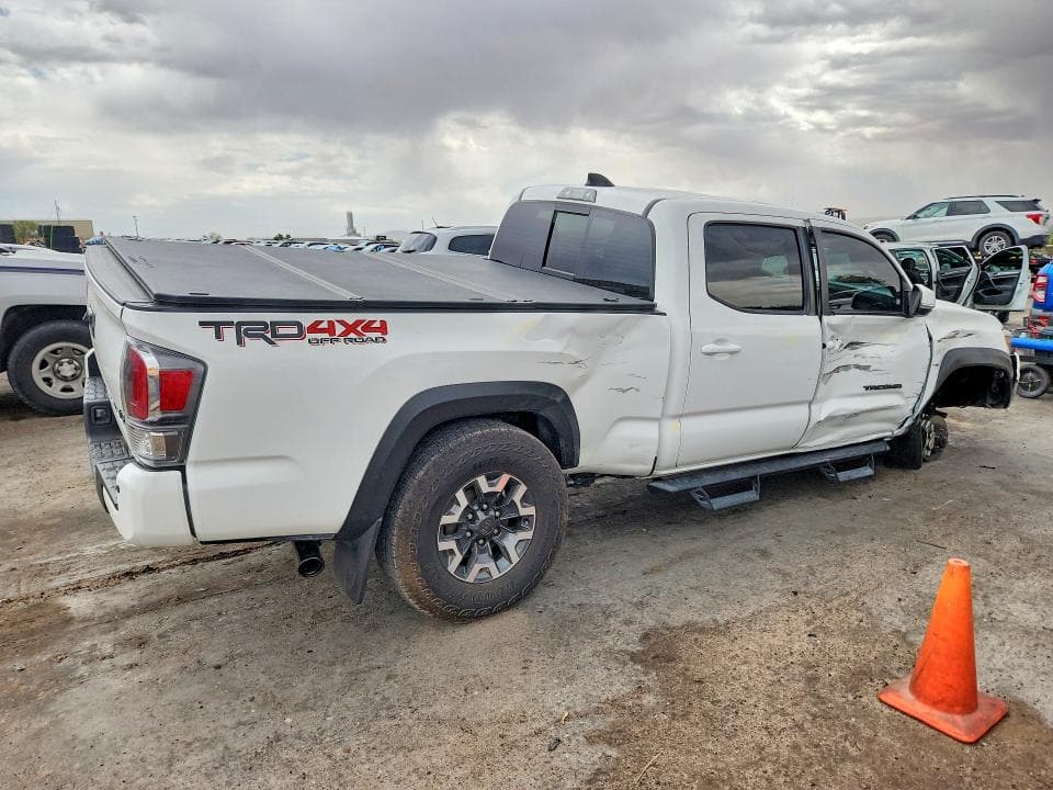 2023 TOYOTA TACOMA TRD OFF-ROAD 3
