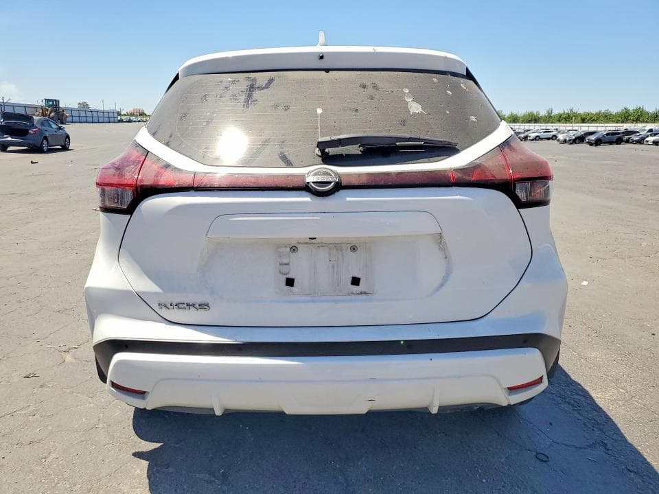 2022 NISSAN KICKS S 6